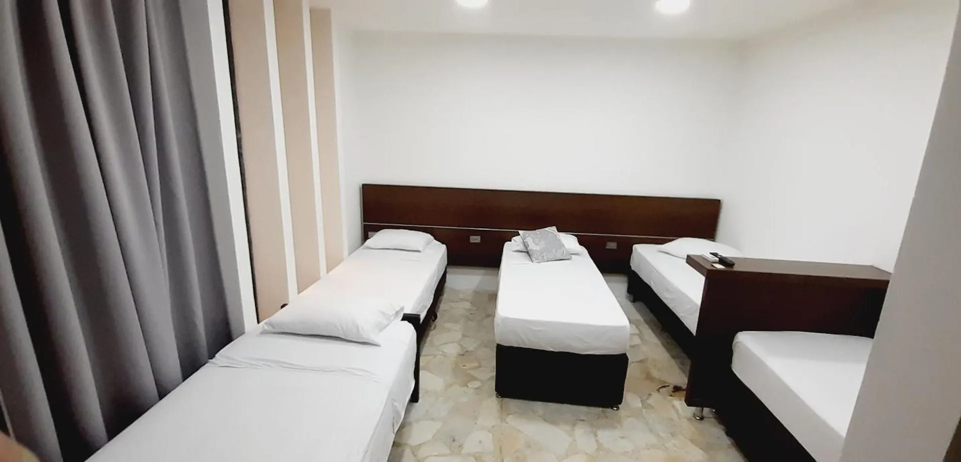 Hotel A & A Santa Alejandria Medellin