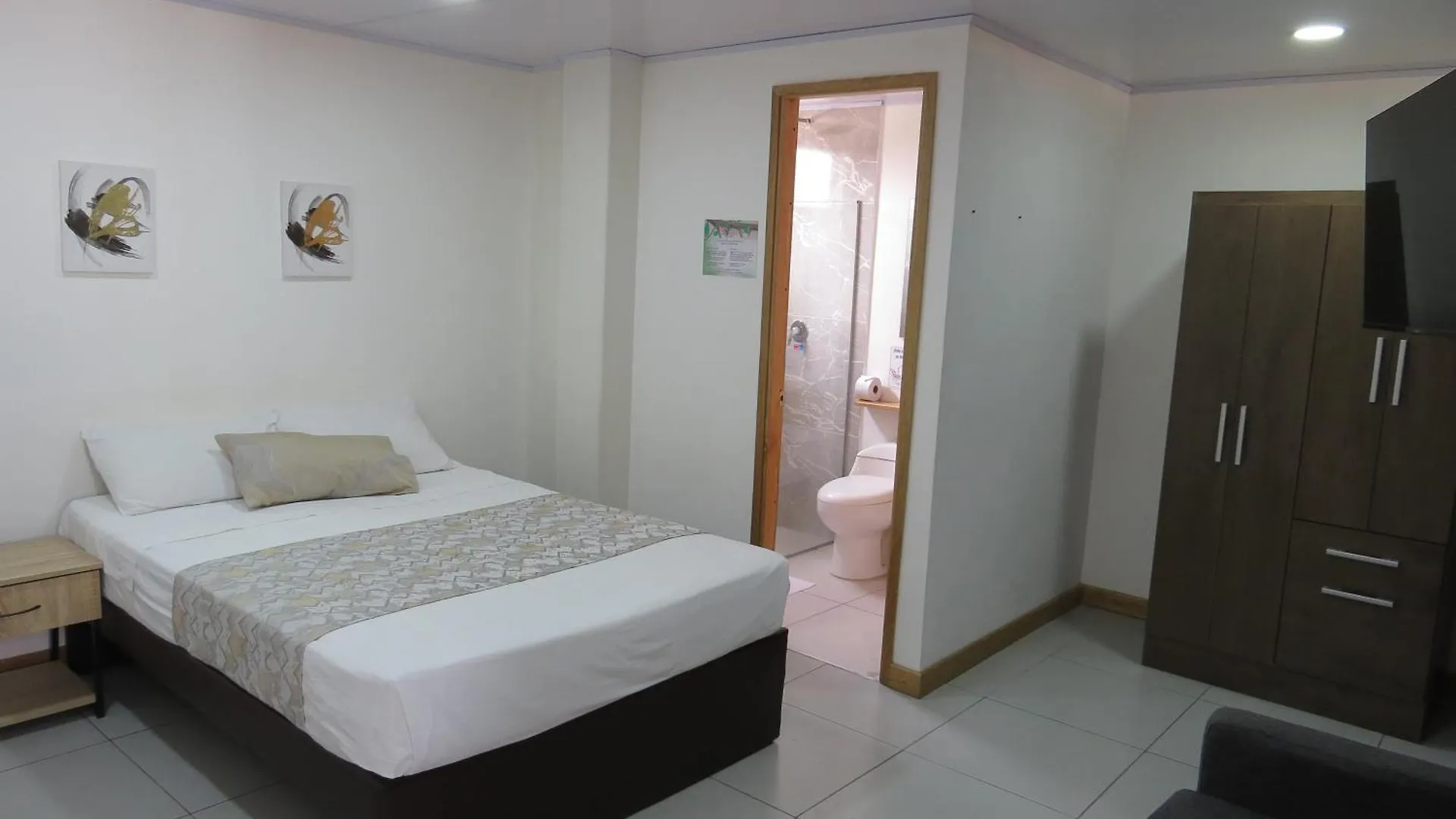 Hotel A & A Santa Alejandria Medellin 0*,